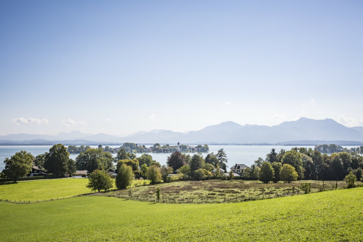 Blick von Gstadt auf die Fraueninsel