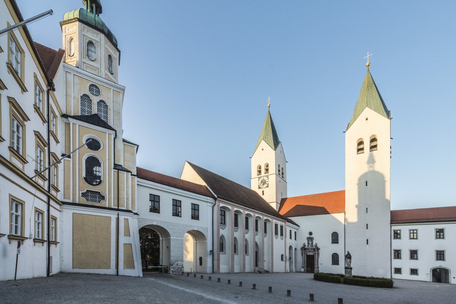 Freising bringt oberbayrische Kunst und Kultur in die eigenen vier Wände.