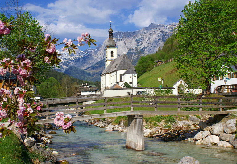 Image of mountaineering villages