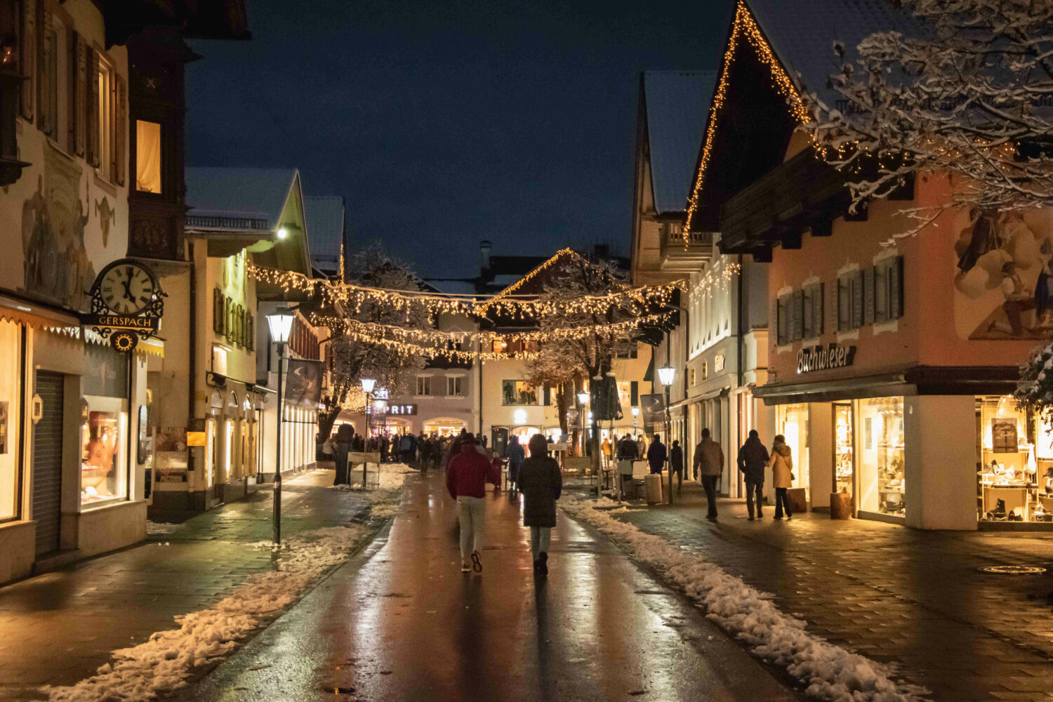 Ein Lichtermeer: Garmisch-Partenkirchen im Advent