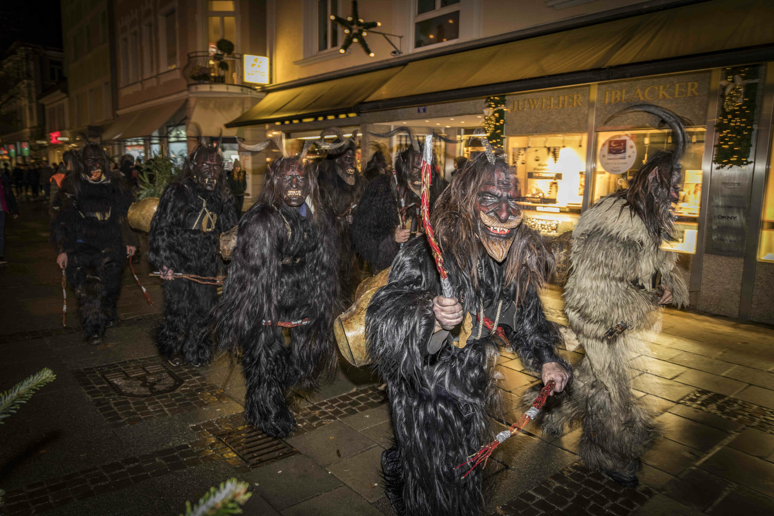 Von Perchten, Kramperl und Ganggerl Oberbayern echt Bayern